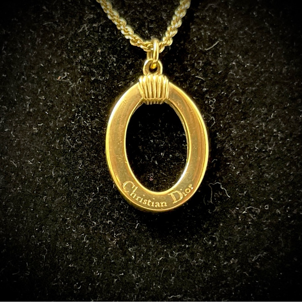 🎭 SOLD 🎭  Christian DIOR ‘Comes Around Goes Around’ Oval Pendant Necklace